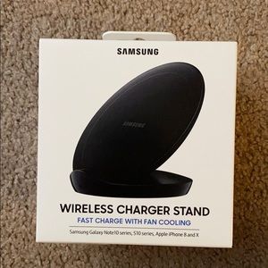 Samsung Wireless Charger Stand